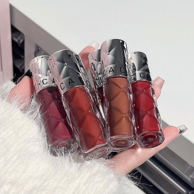 Silver Tube Mirror Finish Lip Gloss, Long-Lasting Hydrating Lips, 6 Colors Available, Suitable for Various Makeup Looks and Skin Types