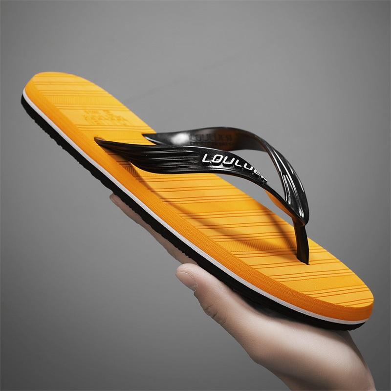 Men's Flip-Flops with Unique Texture, Comfortable Beach Sandals, Soft Non-Slip House Slippers, Lightweight for Home, Bathroom, Beach