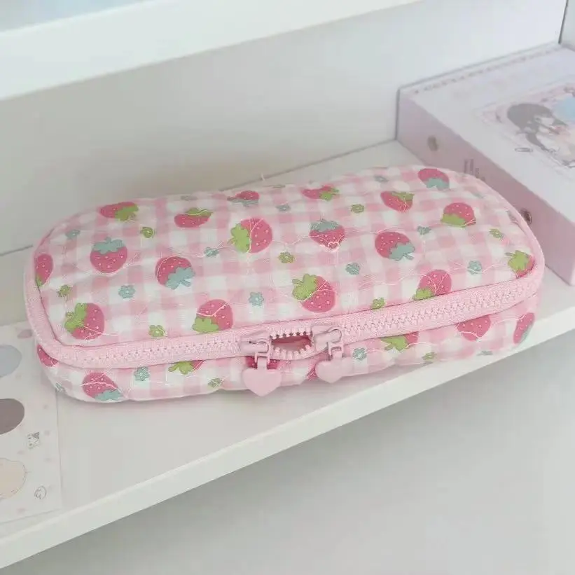 Kawaii Strawberry Pencil Case Ins Style Aesthetic Stationery Storage Bag Girls Cute Small Makeup Pouch Student School Supplies