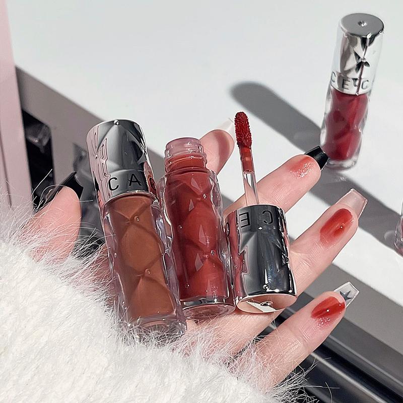 Silver Tube Mirror Finish Lip Gloss, Long-Lasting Hydrating Lips, 6 Colors Available, Suitable for Various Makeup Looks and Skin Types