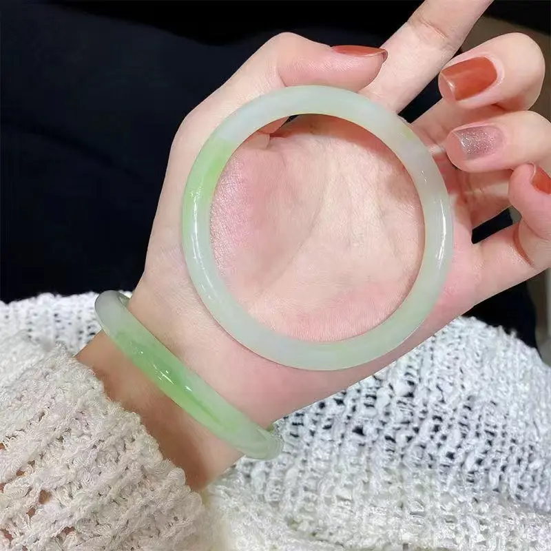 Unisex 62mm Green-White Ombre Effect Jade-Look Glass Bangle with Layered Look