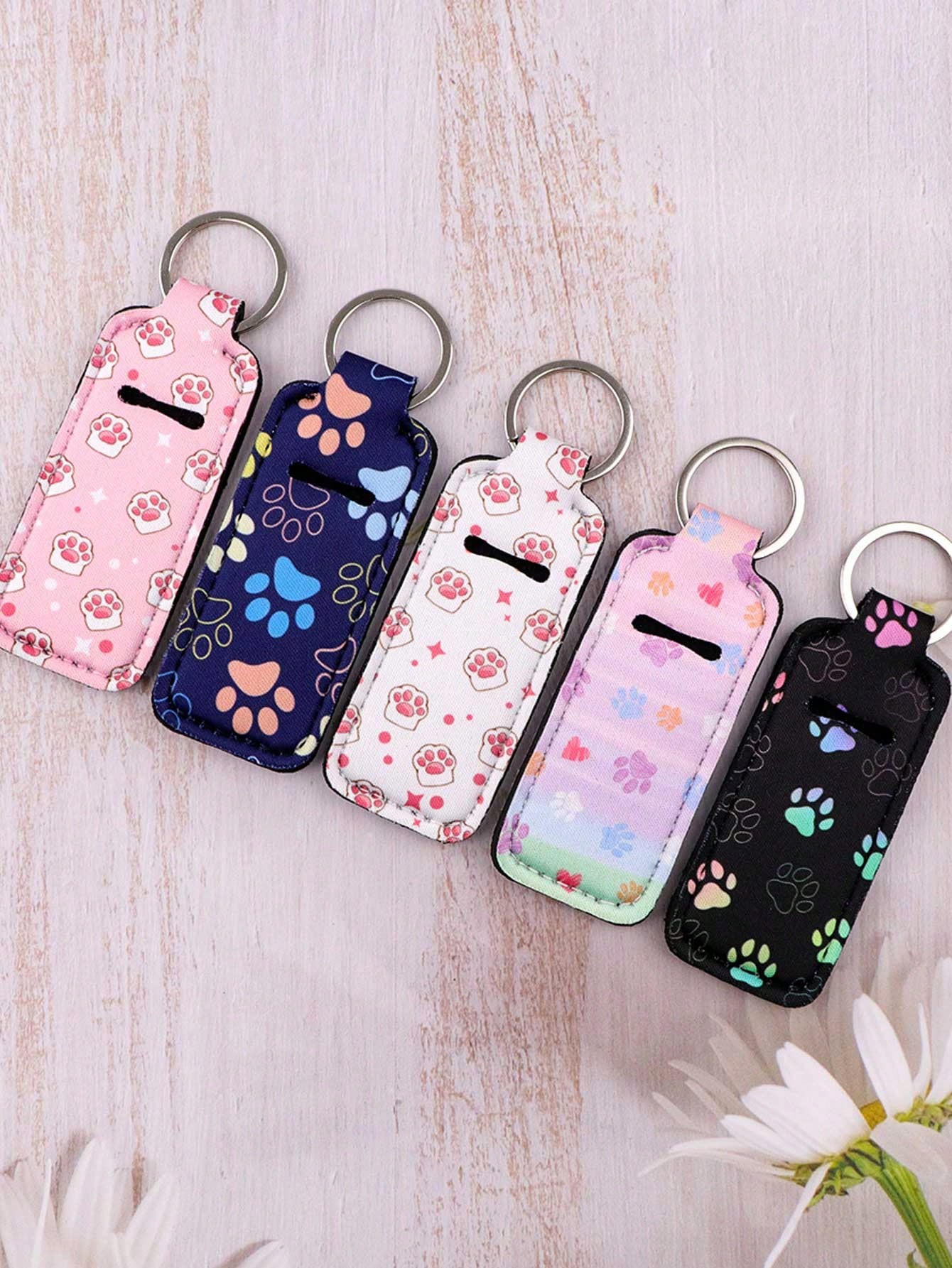 Lipstick storage key chain, with clip, lipstick cover, lipstick bag, portable pocket lipstick tube storage bag, travel accessories, lipstick cover key chain, multi-function accessories