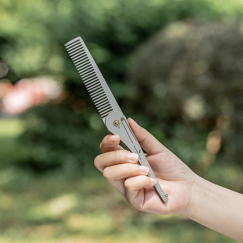 Boundless Voyage Titanium Hair Comb, Ultra-Light Portable Massage Bang Beard Comb, Anti-Static Metal Comb, Styling Tool, Hair Styling Tools, Combs For Hair Stylist, Barber Comb