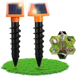 Ultrasonic Mouse Repellent Device with LED Light Sensor for 360° Solar-powered Animal Repeller, Mouse Repellent, Suitable for Multiple Scenarios