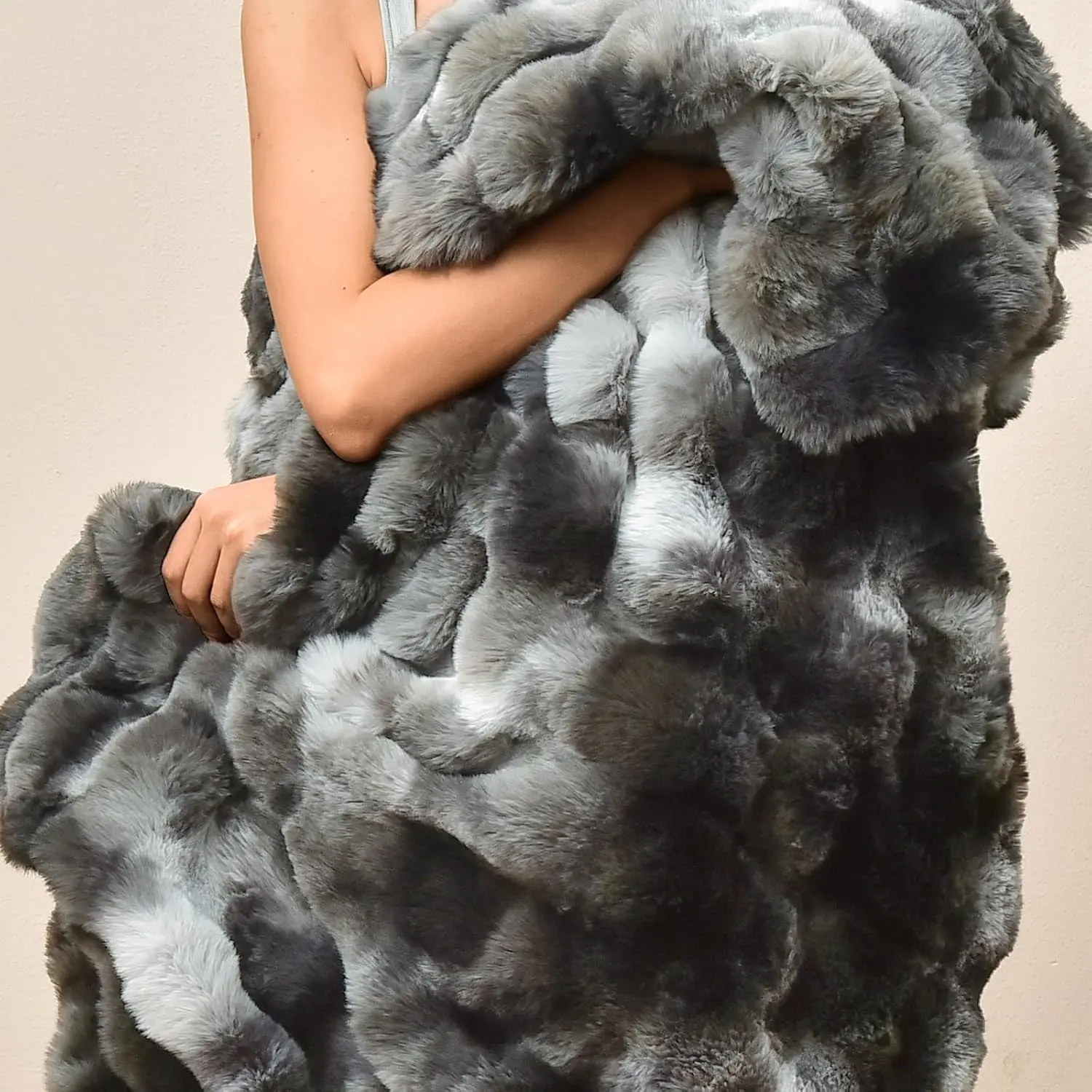 Warm Faux  Throw Blanket, Ultra Soft, 50"x60", Tie Dye Charcoal | Luxury  Plush Bubble Blanket for Bed, Couch, Chair, Sofa Decorative, Thick Reversible Throw Suitable for Fall & Winter