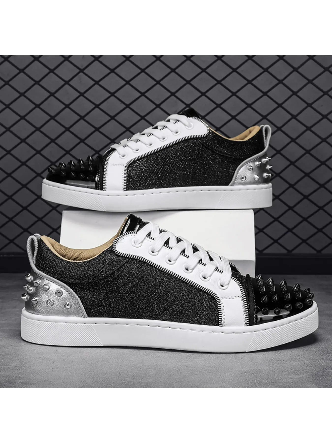 Men 's sparkling bright leisure shoes, low-top trend flat shoes, personalized street skateboard shoes, hip-hop trend shoes, banquet leisure shoes