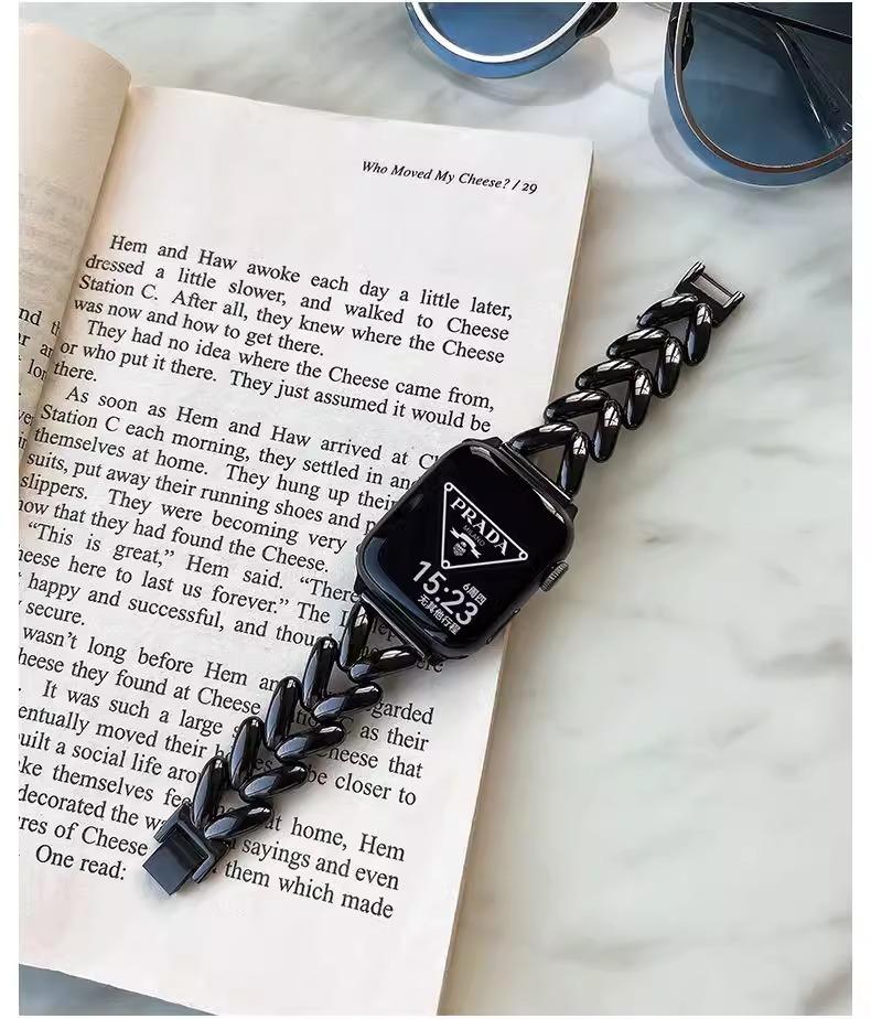 Premium Metal Apple Watch Strap, Luxury Fashion Replacement Band Compatible with Apple Watch Series, High-End Smart Watch Accessory