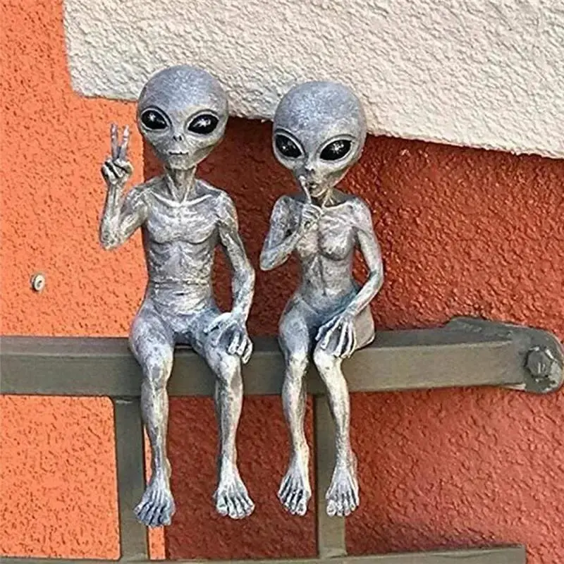 Funny Resin Alien Statue - Small 15*5*2 Cm Exterior Decorative Statue, Garden Decor, Desktop Home Ornament, Halloween Decoration, Exterior Decorative Statues