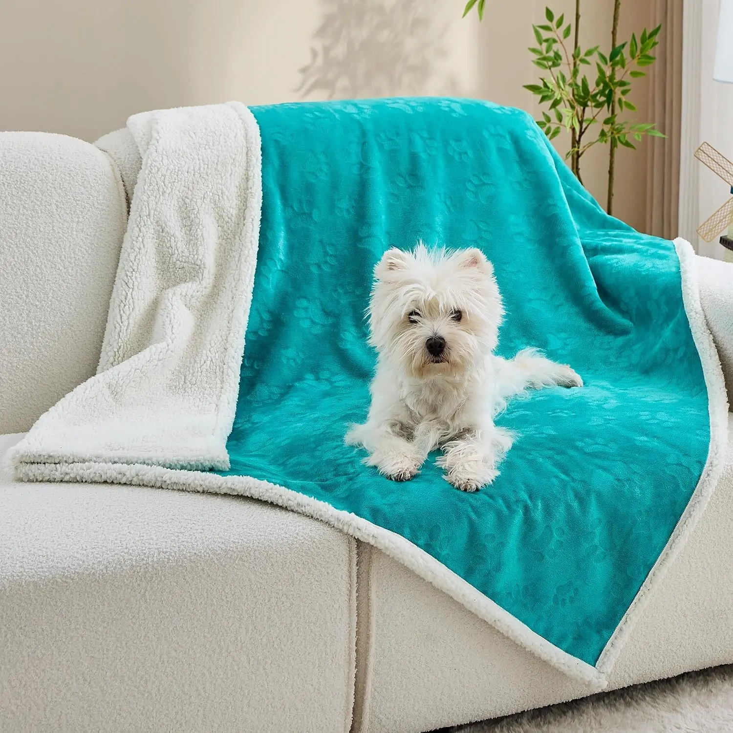 1pc Blue Paw Print Sherpa Pet Blanket, Double-Layer Thick Soft Skin-Friendly Throw in Multiple Sizes for Small & Large Dogs Cats, Ideal for Bed, Sofa, Car Seat, Sofa Protector, Warm Cozy Blanket for Your Beloved Pets, Puppy Blankets