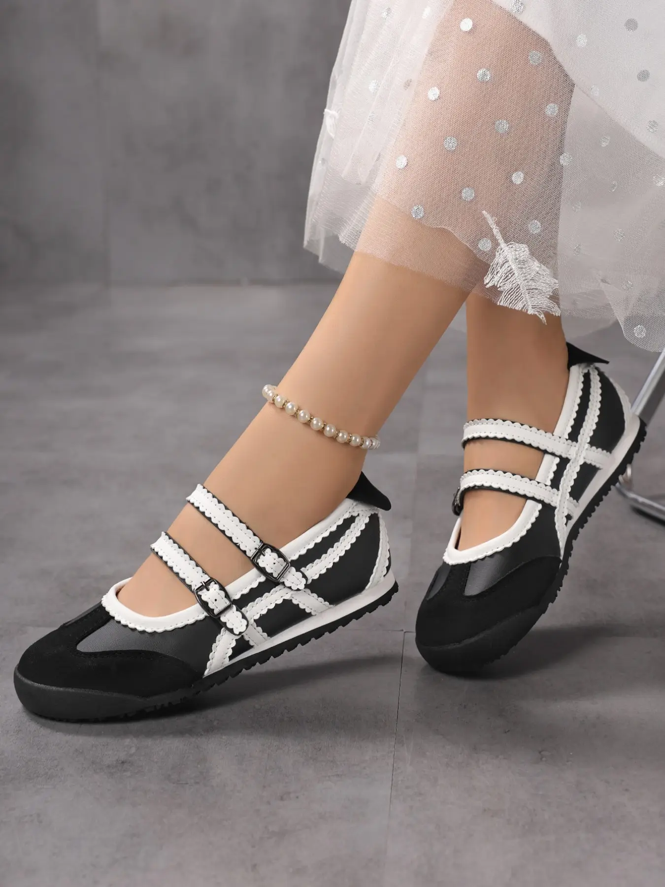 Mary Jane Shoes 2026 New Lace Double Buckle, Classic Mary Jane Style Breathable Low Heel Casual Ballet Flats, Vintage Patchwork Flat Shoes for Women, Mary Jane Footwear