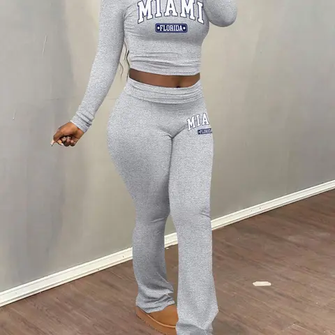 Women's Letter Print Crop Top & Flare Leg Pants Two-Piece Set, Casual Fashion Cozy Round Neck Long Sleeve Top & Bell Bottom Trousers for Daily Outdoor Wear, Women's Clothing for Fall & Winter