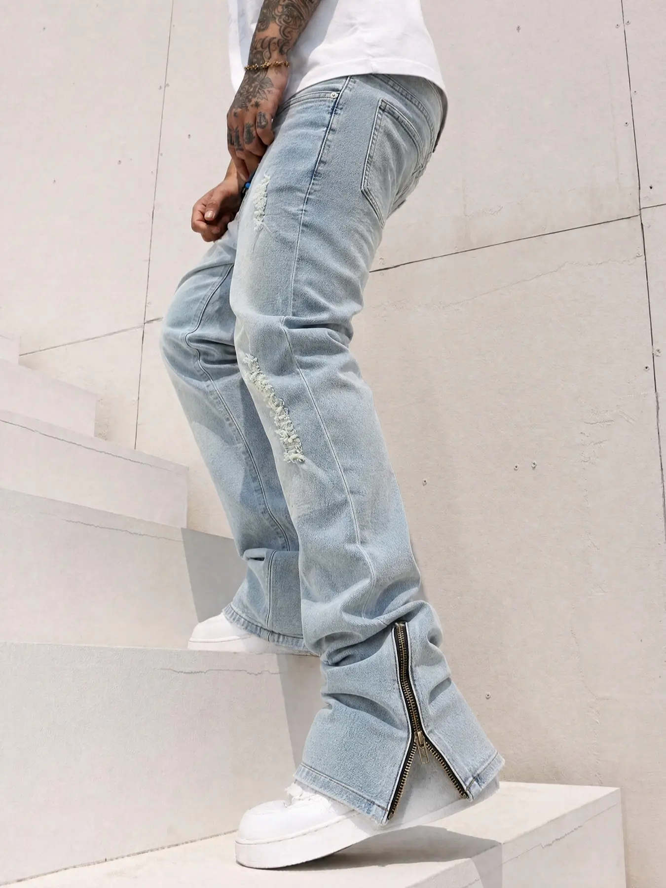 Men's Light-Wash Ripped Split-Hem Micro-Flare Jeans, High-Street Zipper Detail, Relaxed-Fit Y2K Hip-Hop Distressed Denim, Denim Woven Jeans