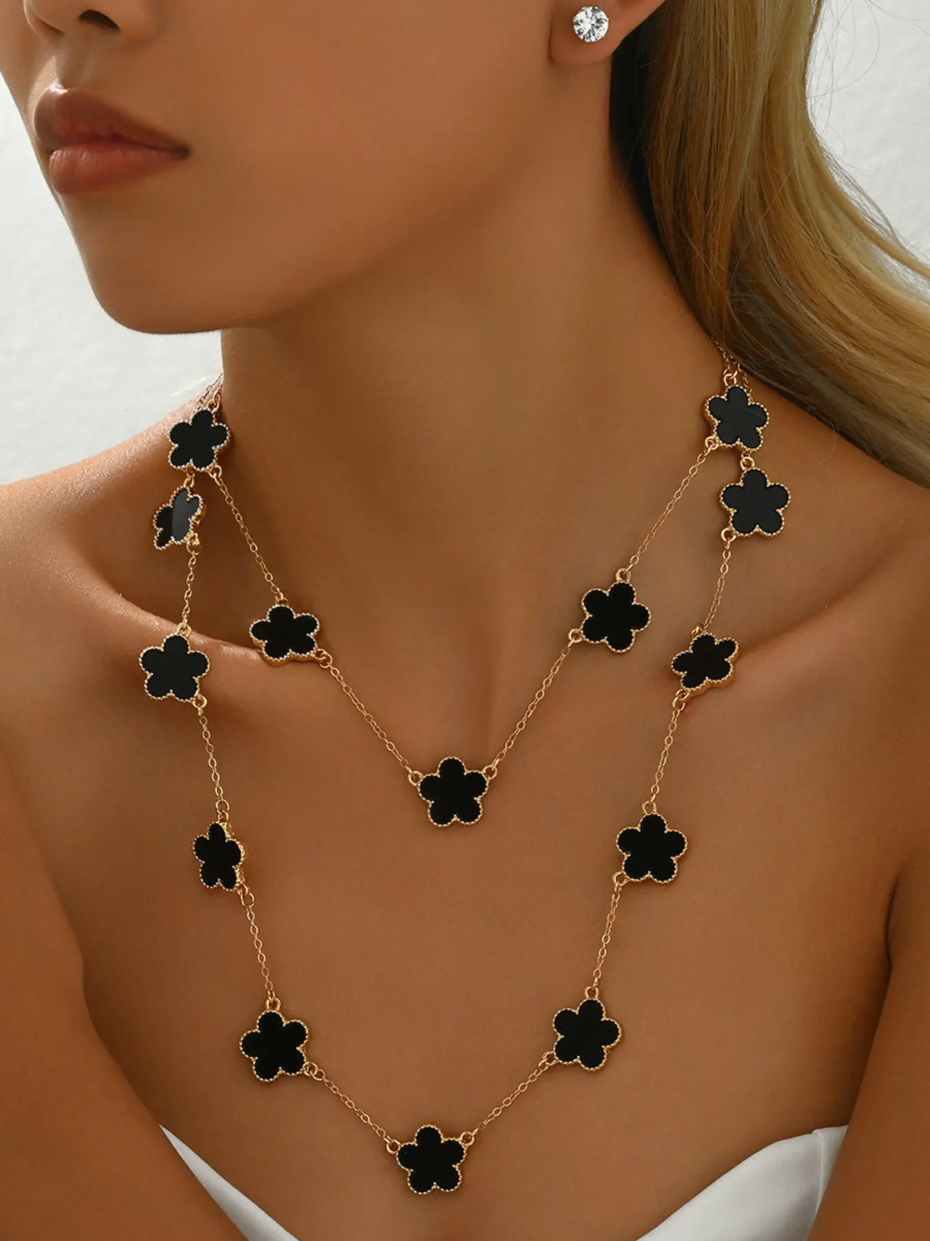 Unique Forest Style Women's Necklace and Earrings Set, Versatile Plum Blossom Design, High-Quality Collar Chain, Elegant Jewelry Gift, Jewelry Sets