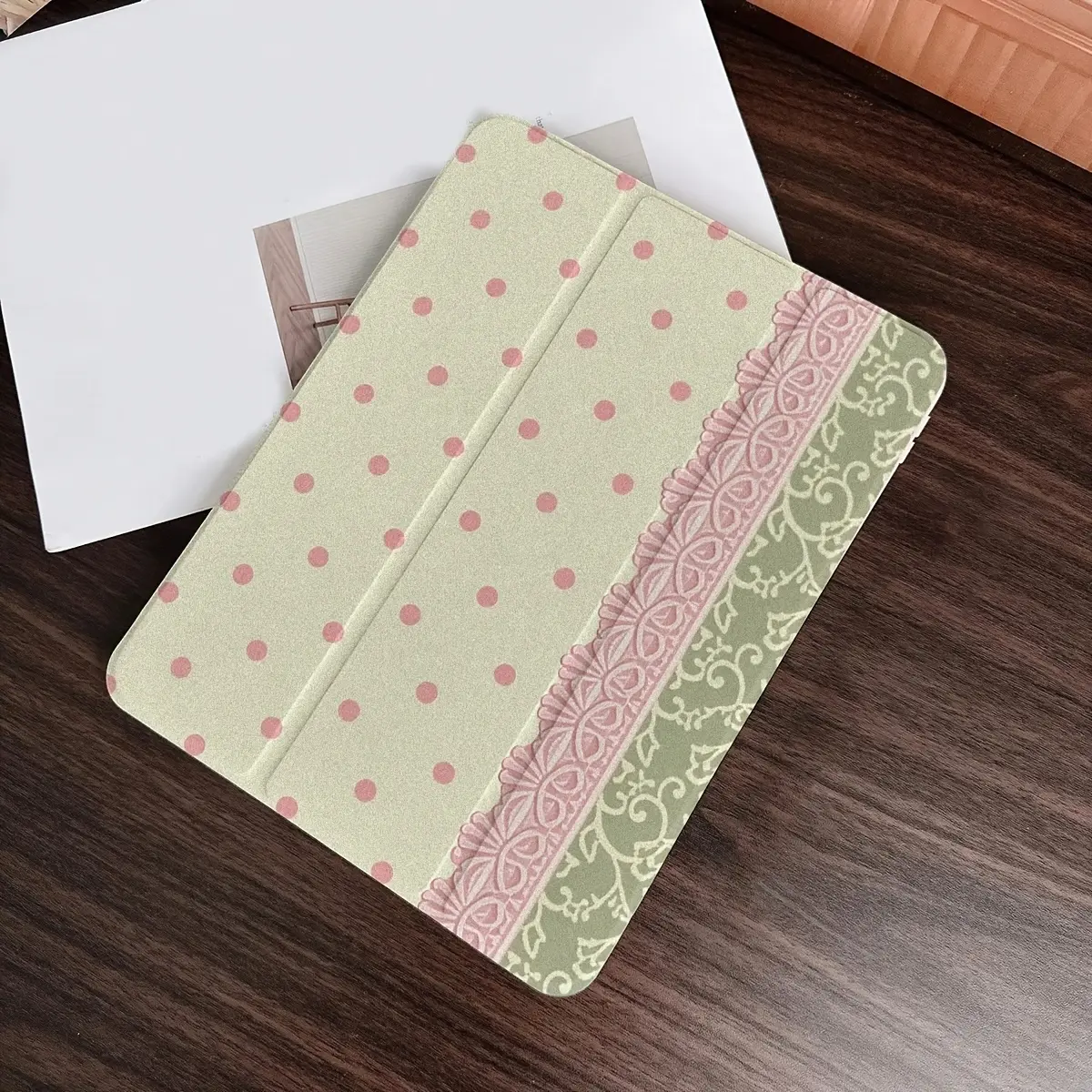 Pink polka dot lace print foldable stand iPad protective case, with pen slot, transparent back panel, automatic sleep/wake function, anti-drop reinforced full protection cover compatible with iPad 10th generation, Air5, Air6, Pro11, iPad 11th generation,