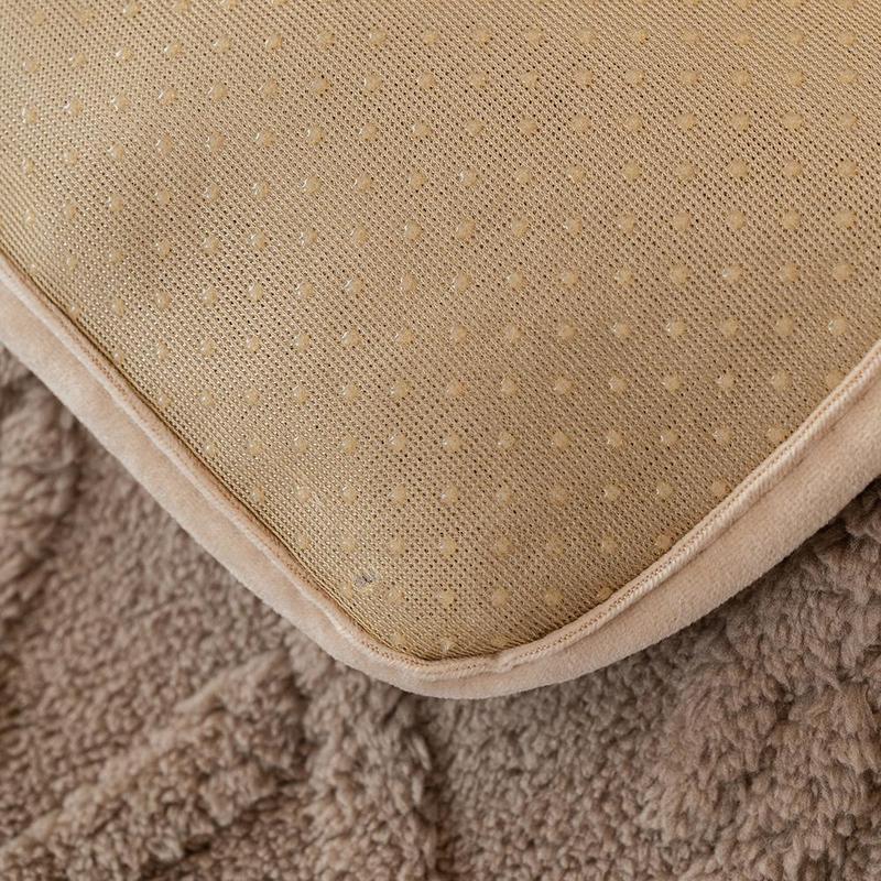 Solid-Color Geometric Pattern Plush Sofa Cover, Soft Non-Slip Sofa Protector for Living Room and Bedroom, Stylish Pet-Friendly Home Decor, Sofa Slipcover