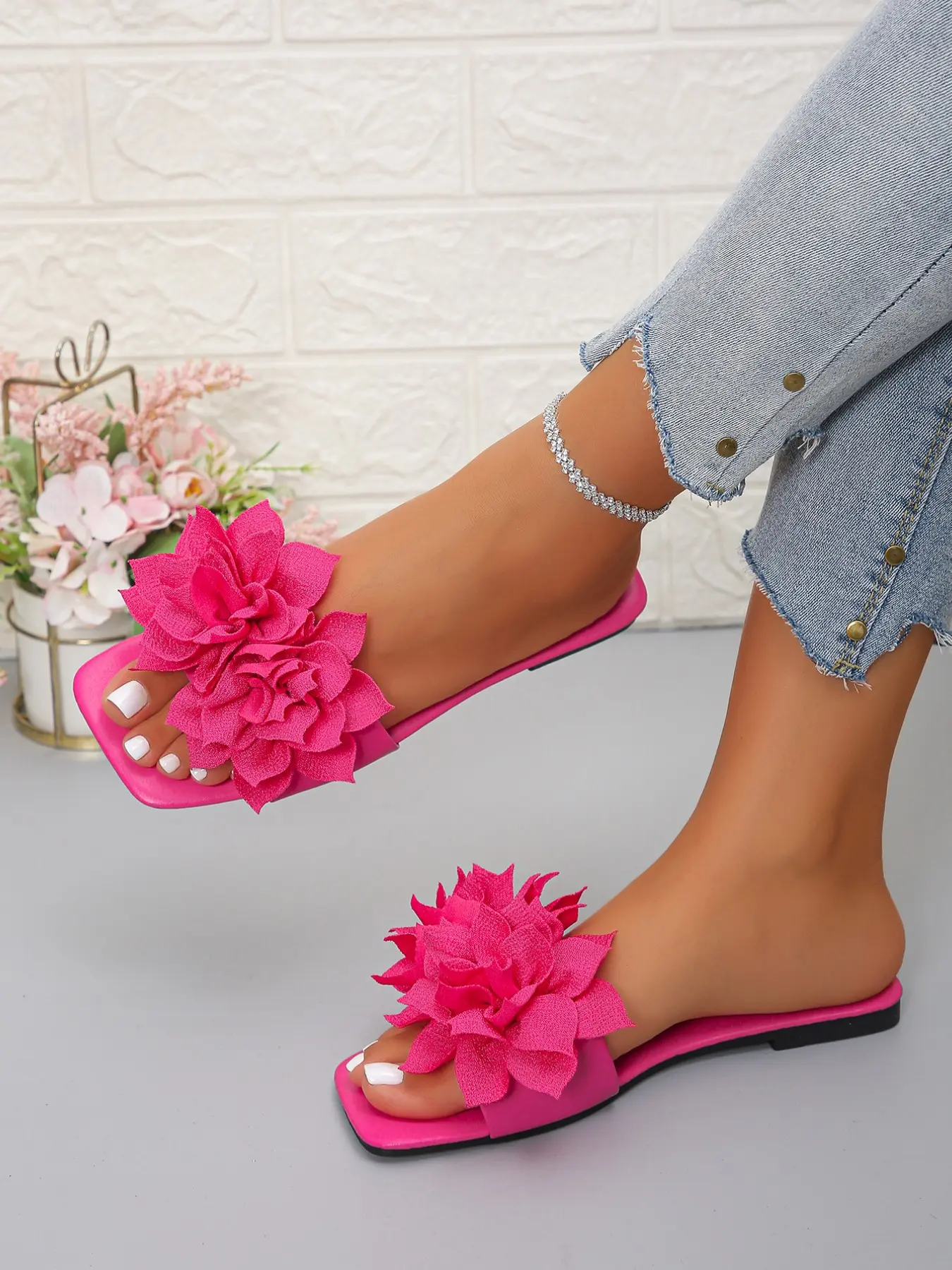 Trendy 3D Flower Square Toe Sandals, Summer Anti-Slip Beach Shoes, Beach Slides Footwear, Boho Style Casual Flip Flops for Women, Fashionable Daily Wear