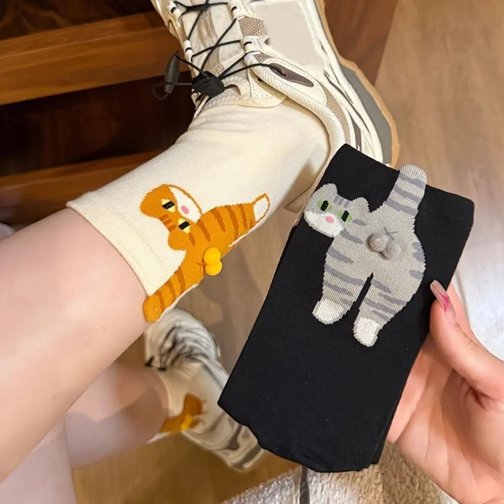 2 Pairs Novelty Cute Cat Printed Socks for Women Men Couples, Soft Comfortable Casual Novelty Footwear, Sweet Holiday Gift for Christmas, New Year and Valentine’s Day