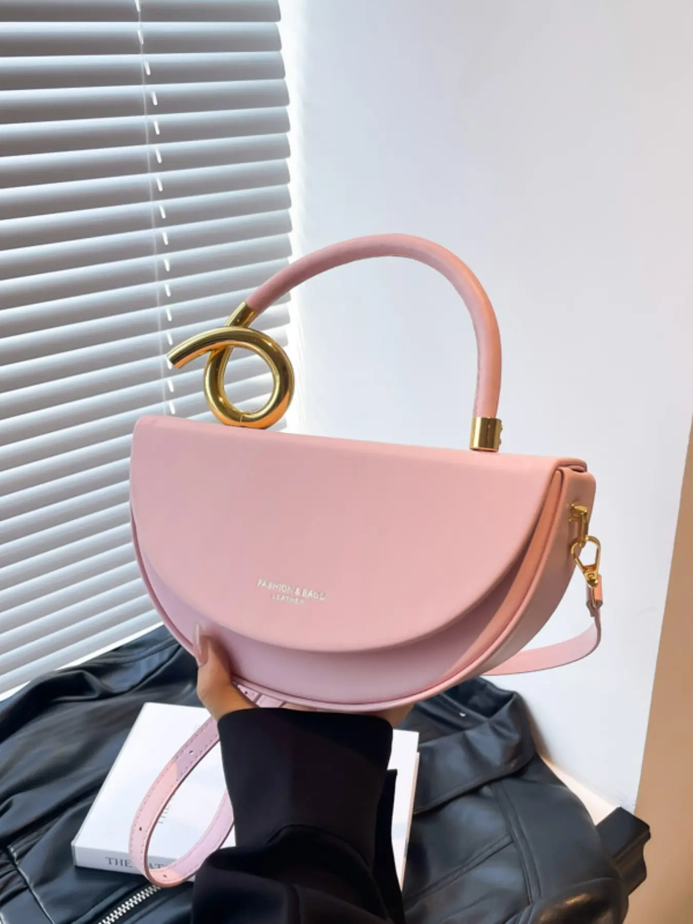 Women's PU Crossbody Messenger Bag, Cute Solid Color Design, Magnetic Closure, Large Capacity, Fashionable Korean Style, All Seasons