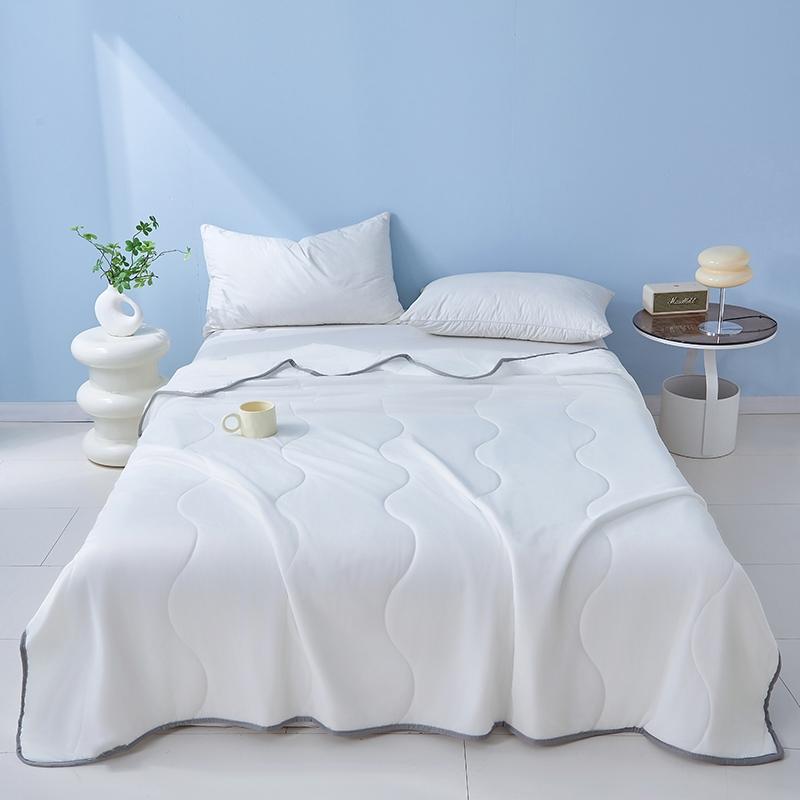 Solid Color Cooling Comforter, 1 Count Soft Breathable Skin-friendly Cooling Comforter, Cool Bedding for Home Office Use in Summer, Breathable Duvet Set, Lightweight Duvet, Machine Washable Duvet