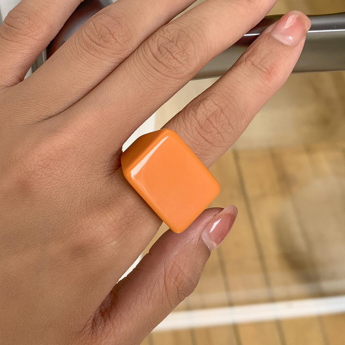 Trendy Colorful Acrylic Plain Ring Geometric Square Wide Resin Band Fashion Minimalist Jewelry for Women Men