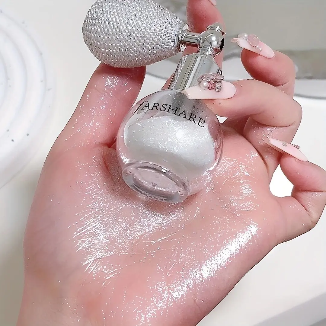 Farshare Highlight Spray Glitter Powder Spray, Lockbone Clothes Hair Brightening, Music Festival Party Use, Shiny Sparkle Makeup, Glitter Highlighter