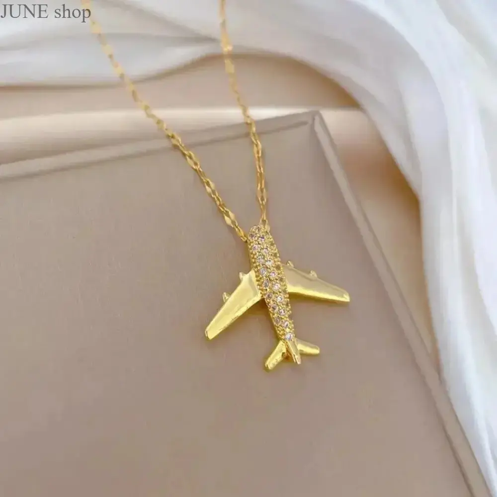 Women’s Gold Plated Airplane Pendant Necklace Inlaid With Sparkling Starry Details, Adjustable Decorative Chain Neck Accessory, Designed For Daily Casual Outfit Matching, Outdoor Activity Styling And Travel Themed Commemorative Accessory Collection