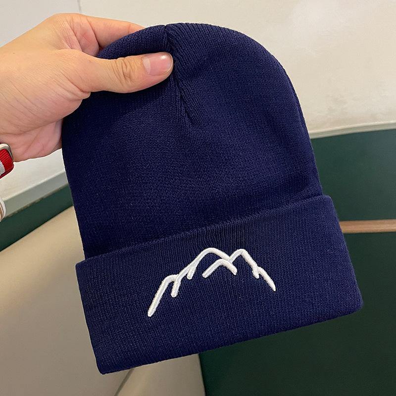 Korean Style Easy Embroidered Mountain Hat for Men And Women, Perfect for Outdoor Activities, Featuring a Joker Design for Ear Warmth in Cold Weather