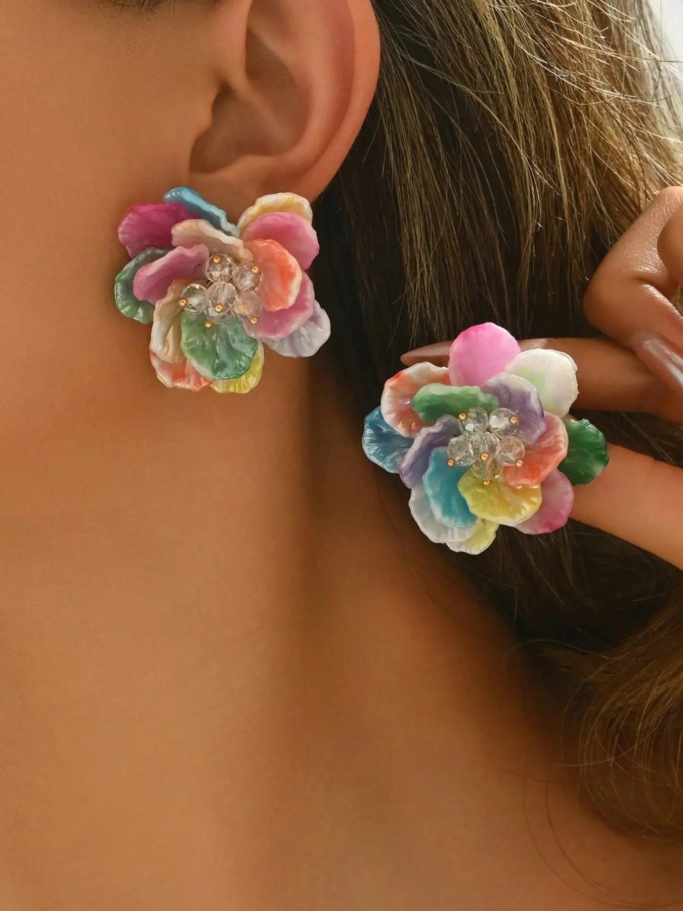 Rainbow Gradient Multilayer Flower Crystal Earrings, Party Earrings, Bohemian Style, Acrylic Petals, Hypoallergenic, Perfect for Summer Parties