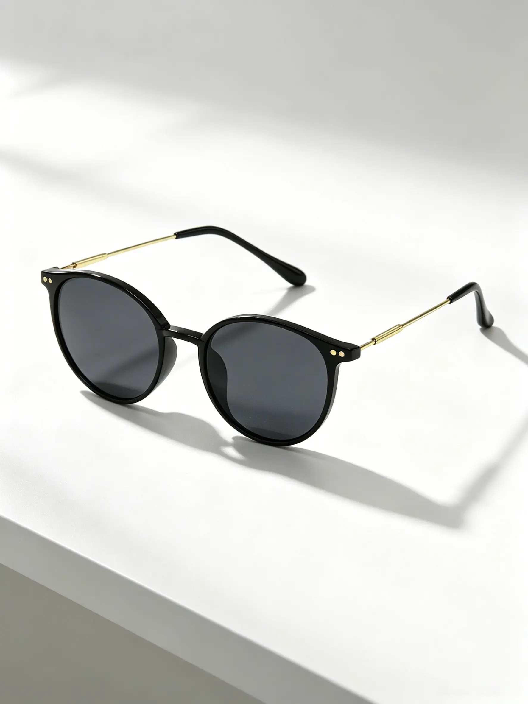 Unisex Y2K Metal Oval Frame Glasses, Vintage Chic Style, Durable Streetwear Accessory, Perfect for Daily Wear, Parties, Gifts