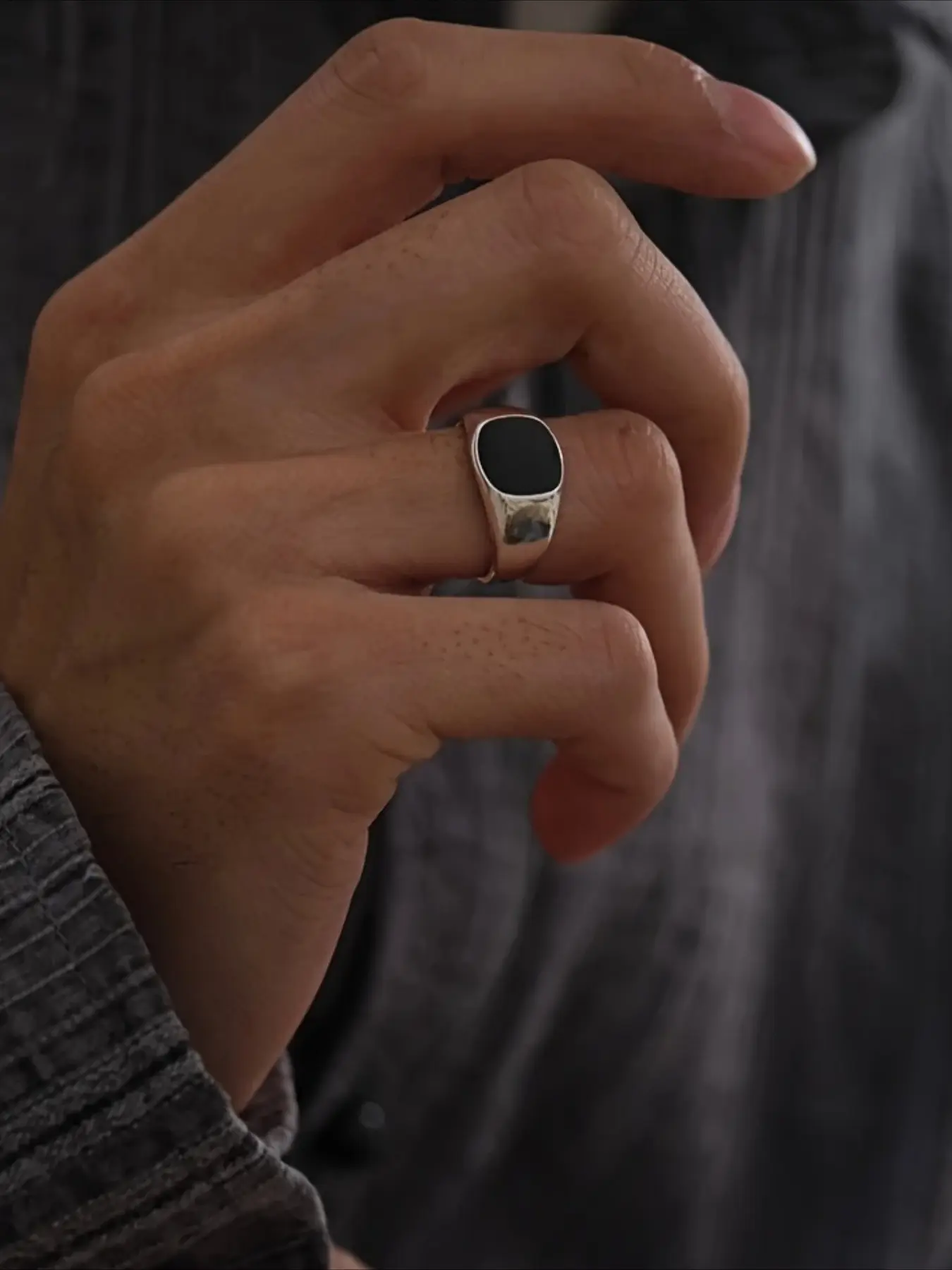 The Ultimate Edgy Unisex Vibe Black Square Signet Jewelry Ring Silver-Tone with Cool-Tone Sheen Chef’s Kiss for Work Date Office & Everyday Wear. Symbolizes Calm & Strength — The Perfect Gift for Friends, Fashion Rings