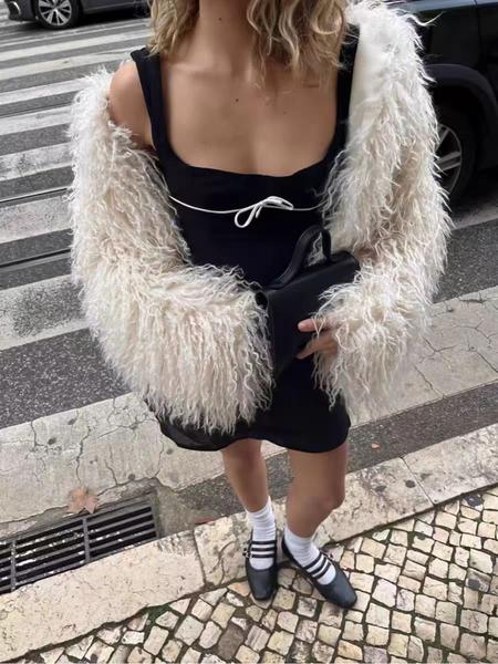 Eco-Friendly Faux Fur Short Coat for Women, Stylish French High-End Design, Perfect for Autumn & Winter Fashion