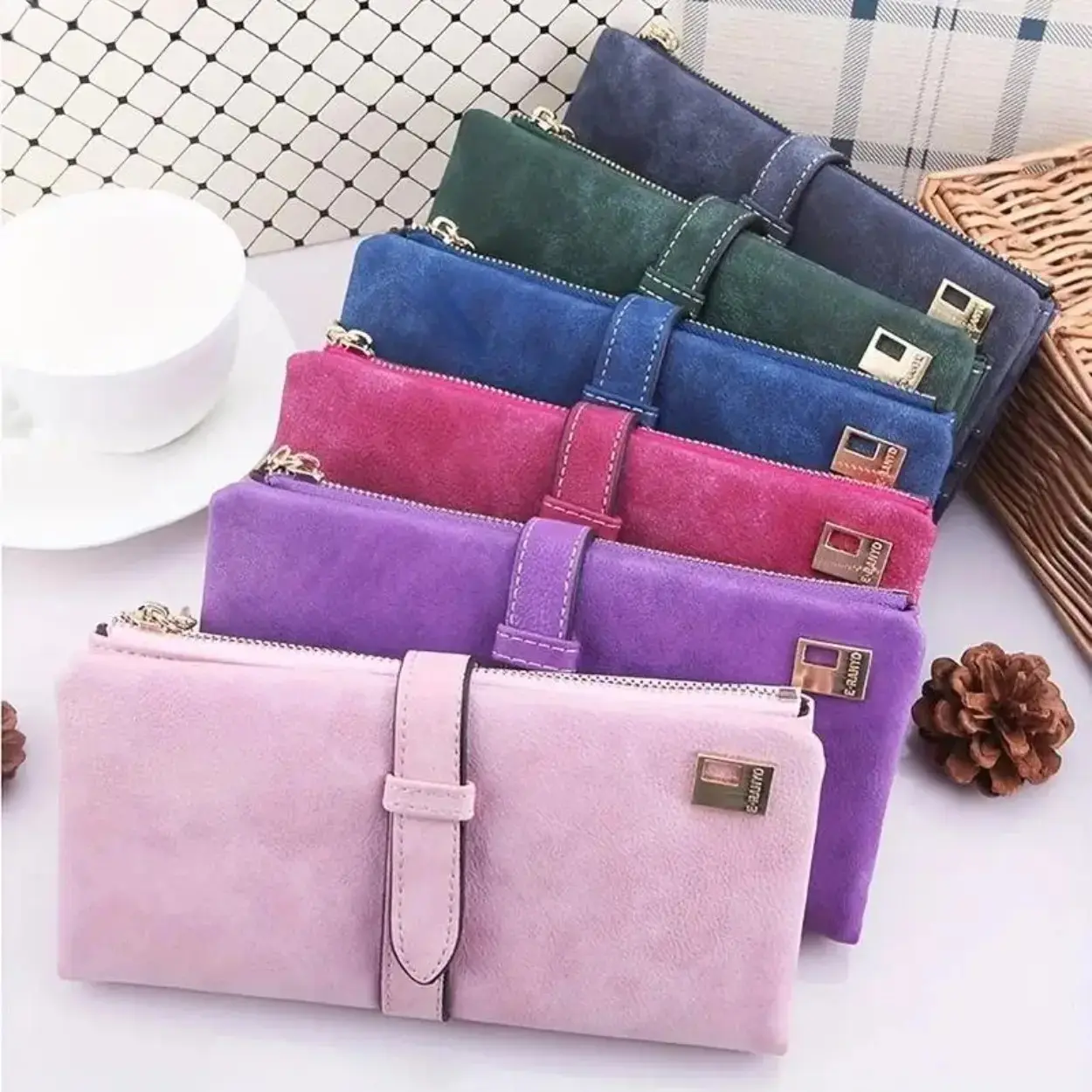 Women’s Durable Bifold Wallet – Long Solid Color Zipper Purse with Card Slots, Photo Window & Clutch Storage, Minimalist Handbag for Daily Use