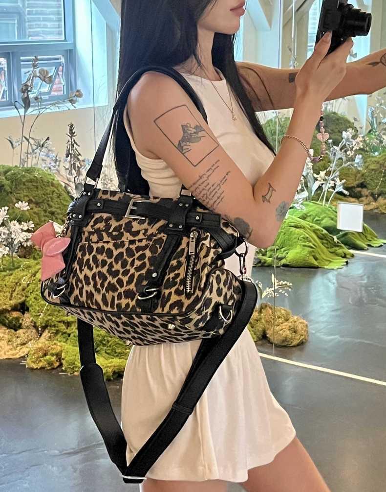 Fitness Crossbody Shoulder Bag - Simple Large Capacity, Trendy Travel Handbag for Gym Girls