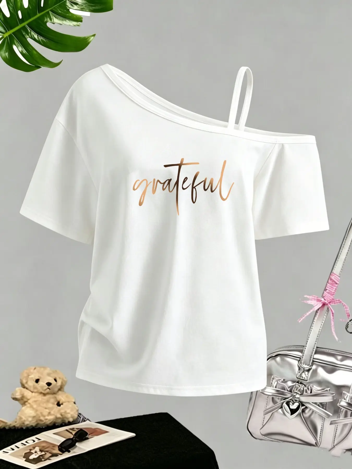 Women's Casual Sporty One-Shoulder Short Sleeve T-Shirt, Heart Pattern, Sexy Off-The-Shoulder, Comfortable, All Seasons