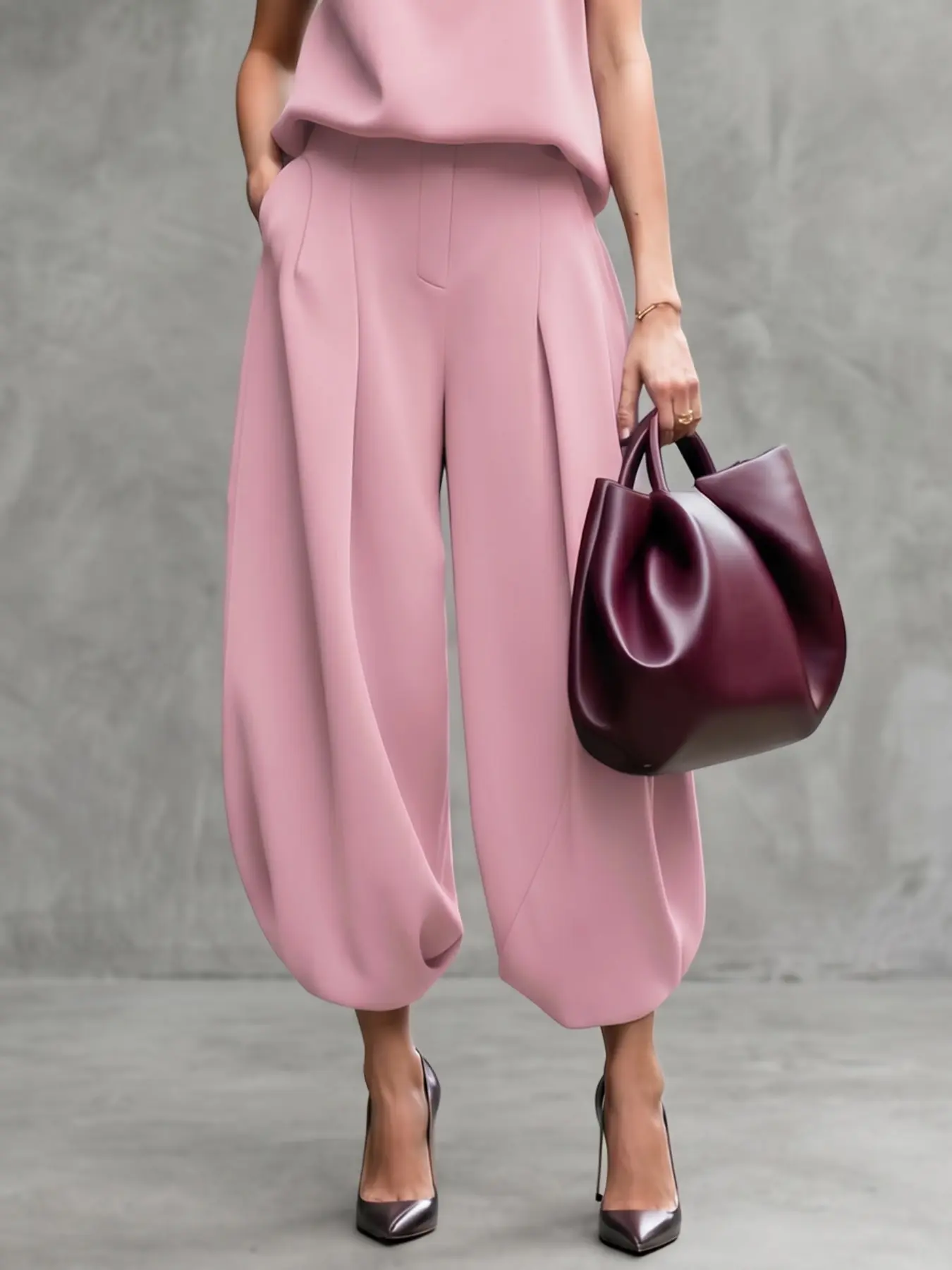 High-Waisted Solid Color Pleated Pocket Nine-Inch Pants, Stylish and Comfortable Design, Perfect for Daily Wear and Casual