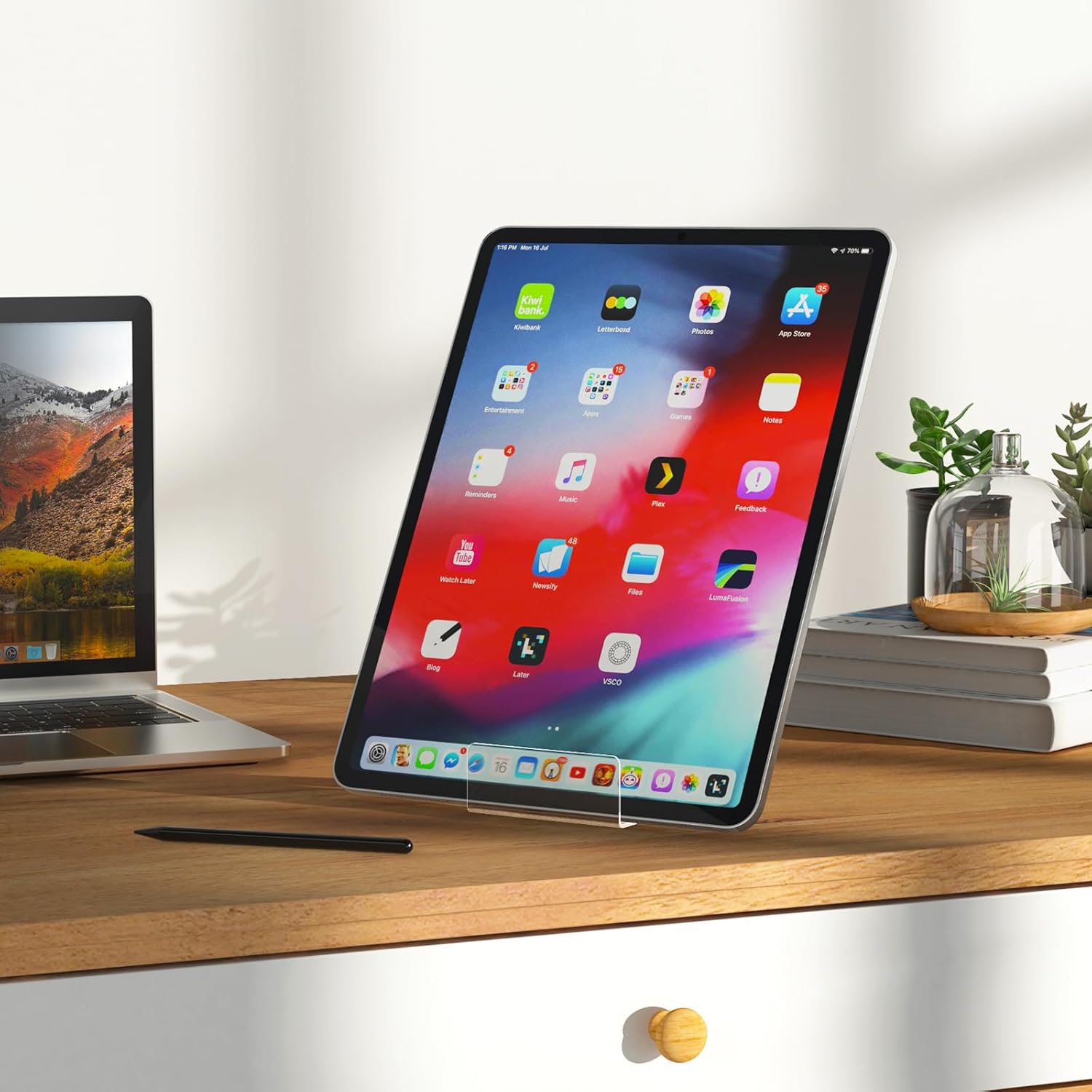 6 Pack  Book Stand, Clear Easel Stand for Display, Book Display Holder, Display Stand for Album, CD, Magazine, Postcard, Picture, Plate, Artworks, Phone, Tablet