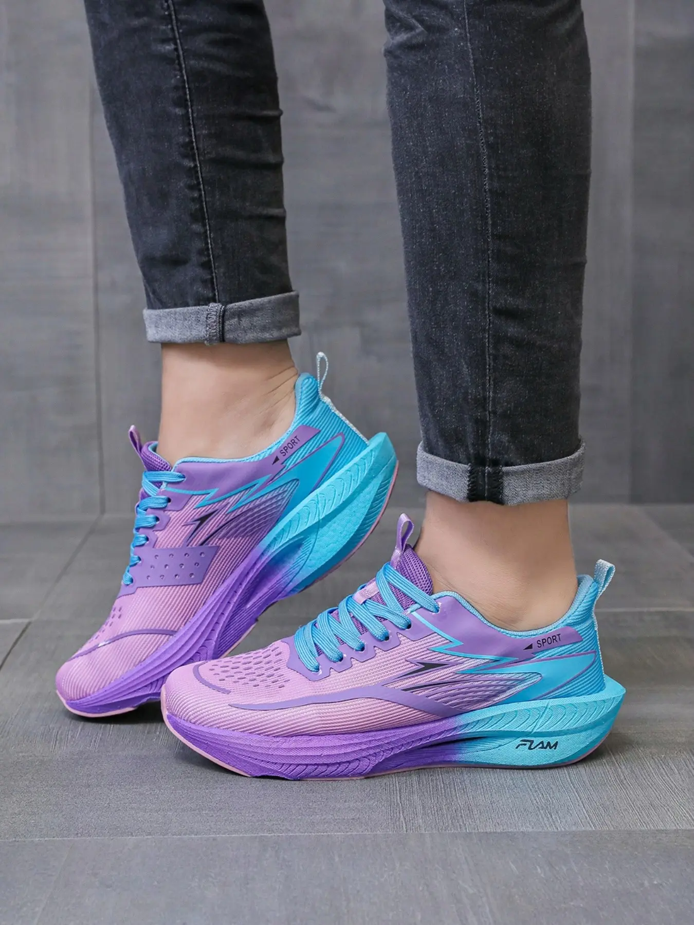 Women's Comfortable Outdoor Sports Shoes, Athletic Casual Sneakers, Casual Lace-Up Fashion Round Toe Daily Wear, Unisex Athletic Footwear for All Seasons