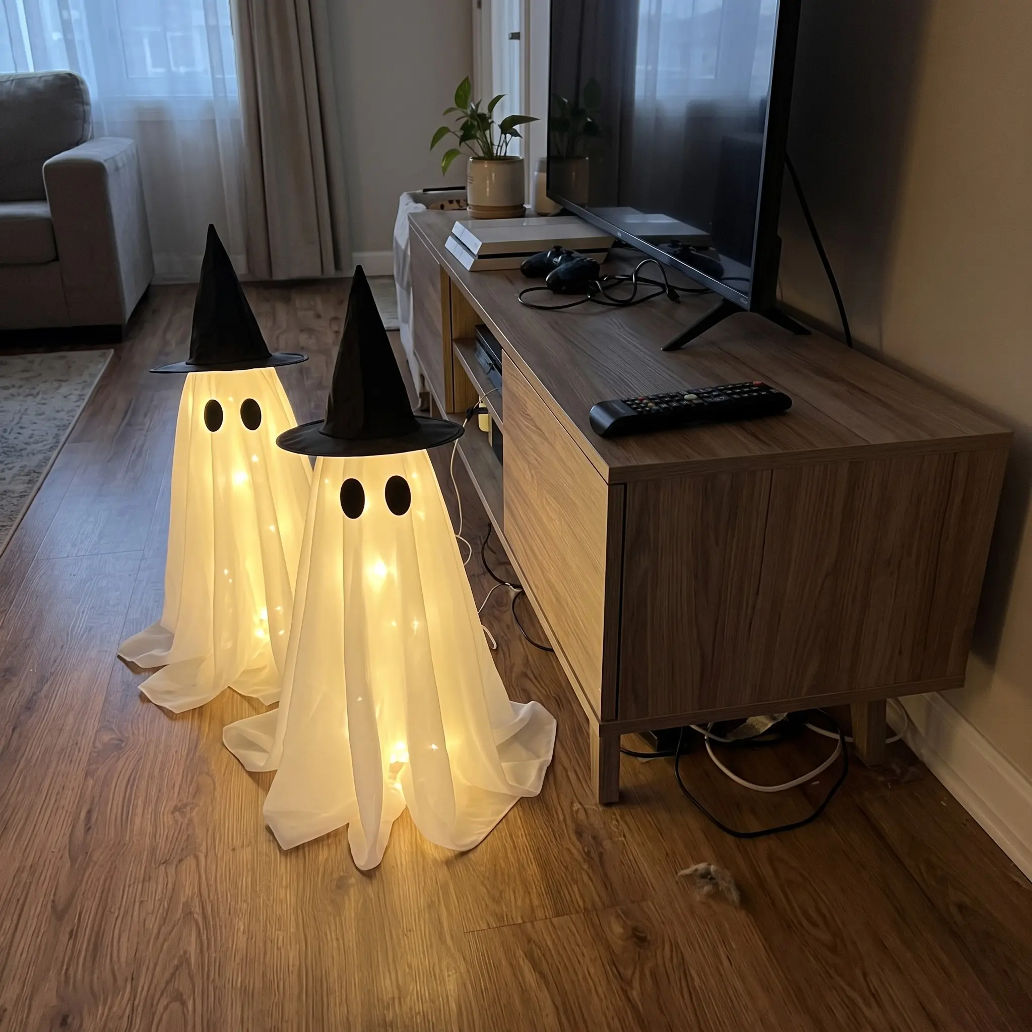 Set of 2 Light-Up Ghosts with Witch Hats, Glowing Halloween Table Centerpieces, Spooky Home Decor for Mantel, Dining Table & Party Displays