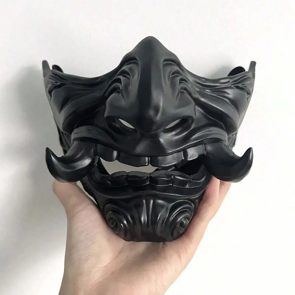 Halloween Half Face Mask, Japanese Style Anime Cosplay Oni Mask, Cyberpunk Costume Accessory, Traditional Design, Perfect for Events