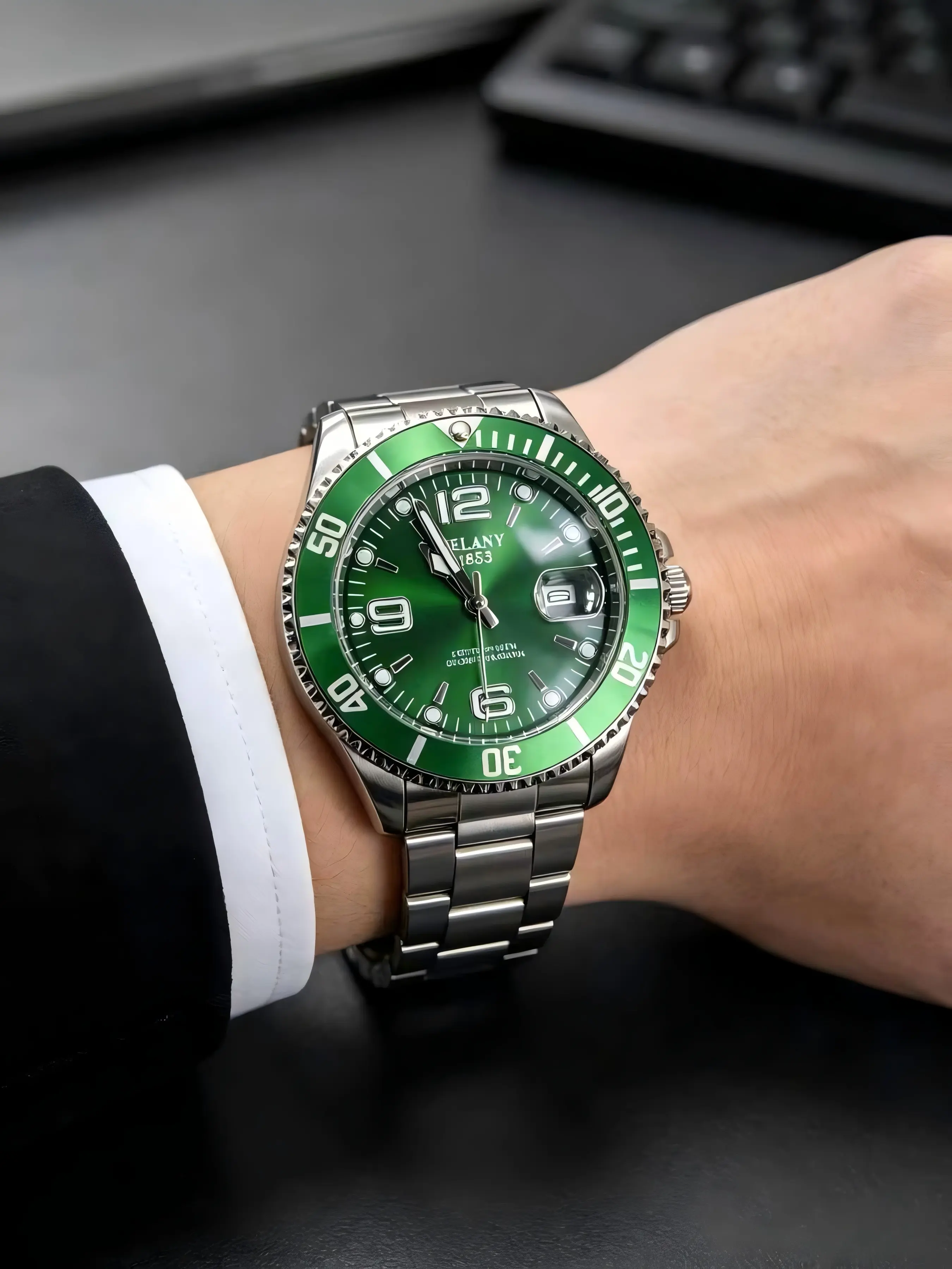 Men Fashion Watch, Men Quartz Steel Watch Luminous Date Analog Casual Sport Business Waterproof Watch, Men's Round Dial Analog Quartz Stainless Steel Watch, Daily Clothing Decor, The bezel is rotatable, with Box