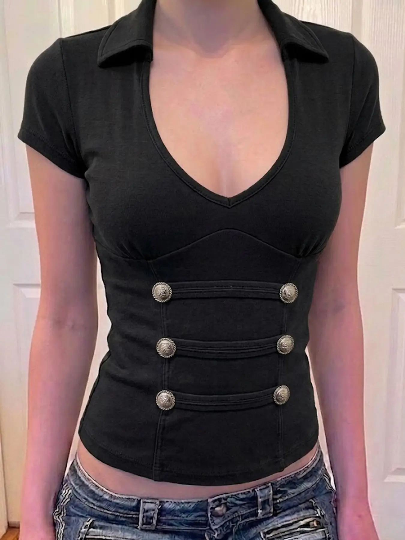 Baroque Style Medieval Metal Button Collar Deep V Short Sleeve Top, Women's Streetwear Ruched Summer Tight Fit Casual T-Shirt