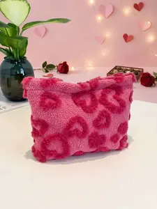 Valentine's Day Heart Makeup Bag, Portable Octagonal Travel Bag, Suitable for Women and Girls, Cosmetic and Skincare Accessories