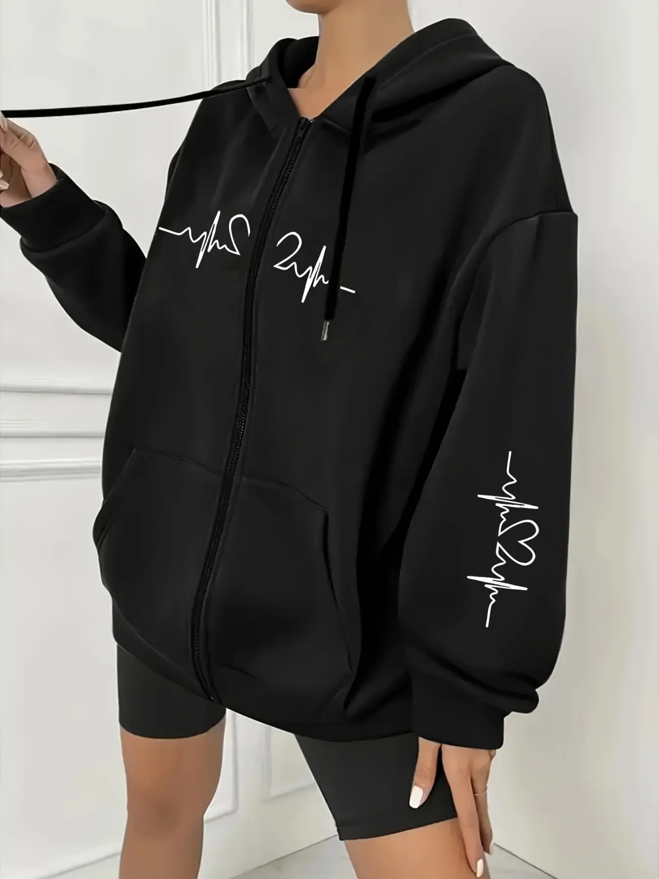 Women's Casual Zip Up Hoodie With Eye-Catching Heart Wave Print, Graphics On Chest And Sleeves, Comfortable Machine Washable Long Sleeve Hooded Jacket With Front Pockets For Daily Casual Wear