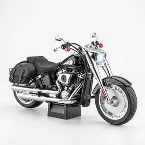 HY Compatible 1:6 Harley-Davidson Fat Boy Model, Alloy Die-Cast Motorcycle with Jet and Sound Effects, Display Stand Included, Gift for Kids and Collectors