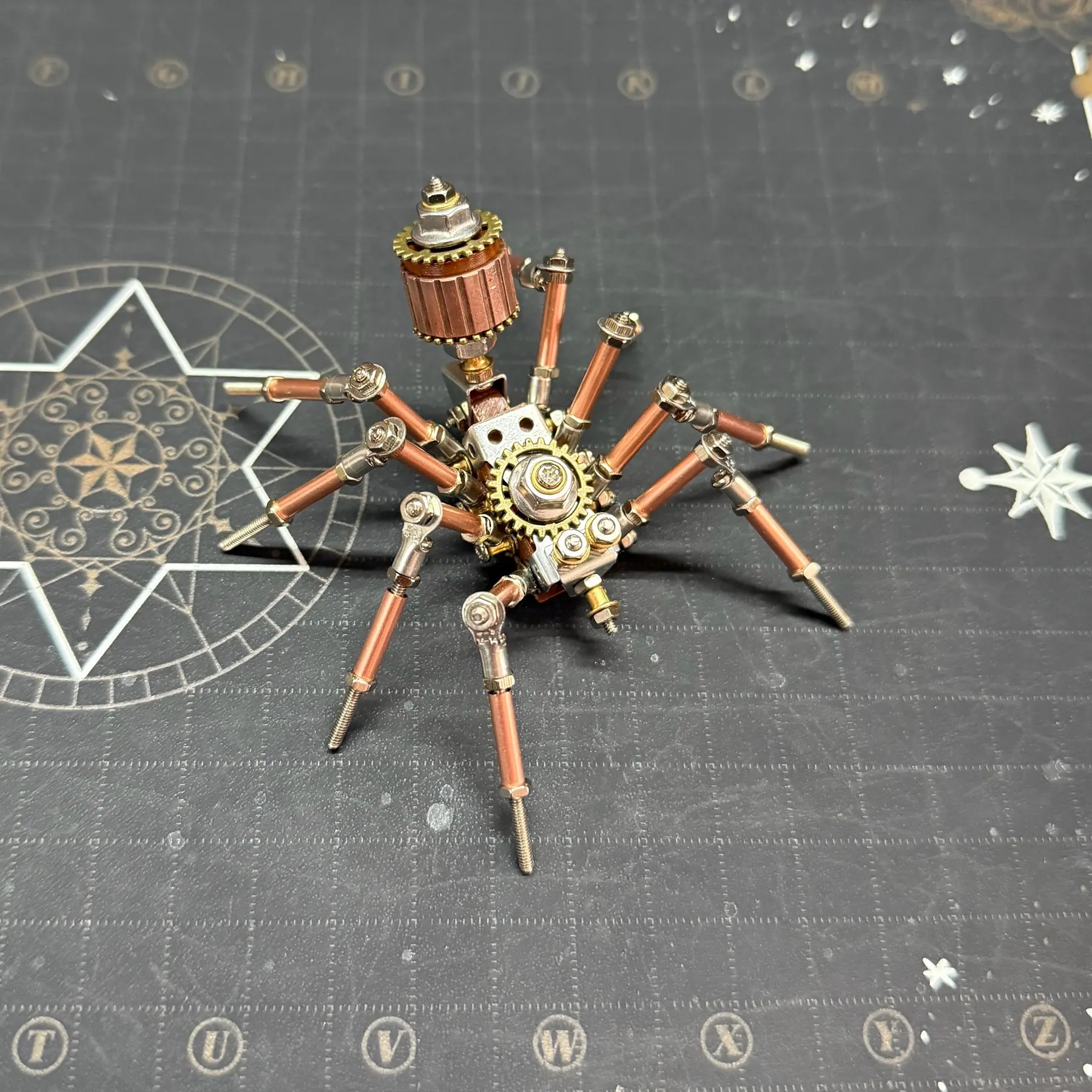 Metal Puzzle Spider Model Kit, Adult Teen DIY Steam Punk Mechanical Assembly, Creative Collection Gift, Desktop Decor, Valentine's Day Christmas Gift