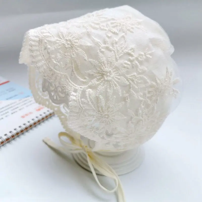 Baby Girls' Vintage Synthetic Sheer Floral Lace Bonnet - Princess Court Style, Breathable, Built-In Sun Visor, Infant Photo Prop, One Size