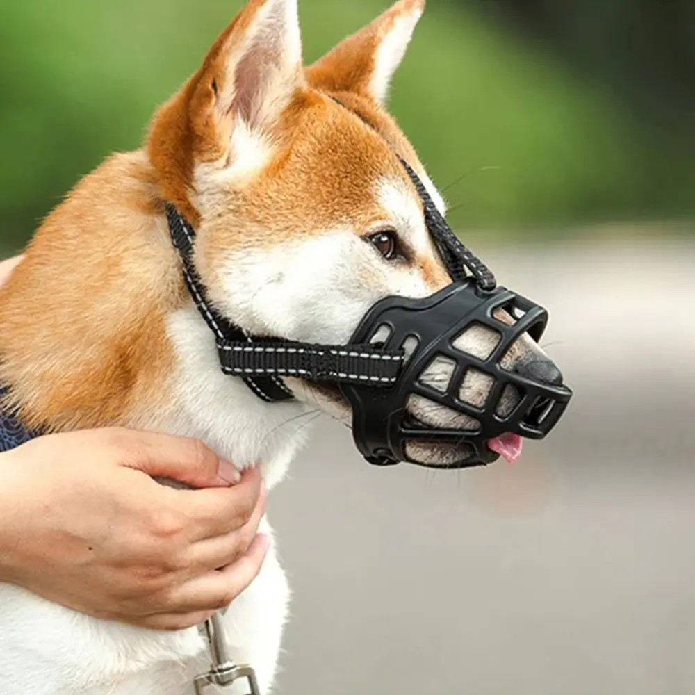 1PC Dog Comfy Breathable Basket  Muzzle Guard Against Biting And Barking Medium And Large Dog Mask Anti-barking Muzzle For Pets, Four Seasons, Adjustable Size