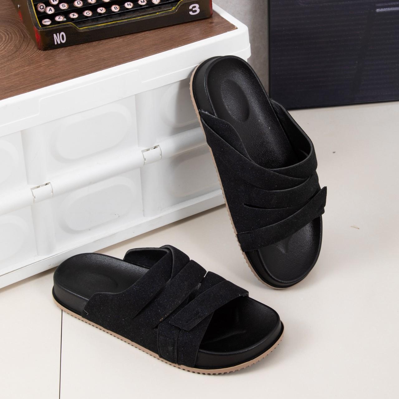 Fashionable men's slippers, new 2026 summer style, light luxury mesh velvet, non-slip, versatile casual beach shoes for outdoor wear, dopamine color scheme.