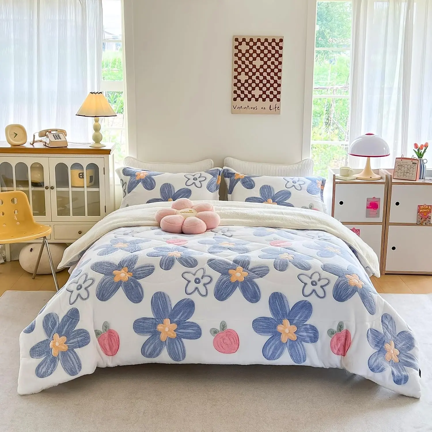 Blue Floral Fleece Comforter Set , 3 count Sherpa Bedding Set |  Printed Flannel Front with Cozy Sherpa Reverse for Extra Warmth, Comforter with 2 Pillowshams for - Comfort