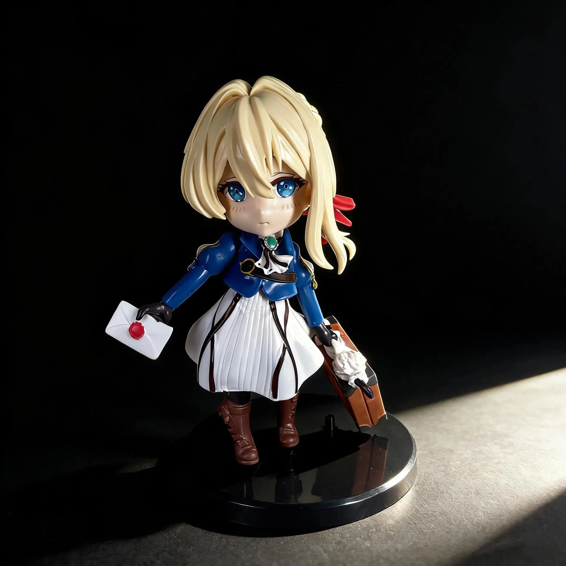 HOT15cm Violet Evergarden Violet Cute Version Delivering Letter Anime Figure Model Statue Collection Desktop Decoration Ornament